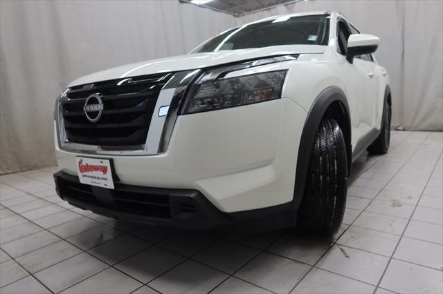 used 2024 Nissan Pathfinder car, priced at $35,159