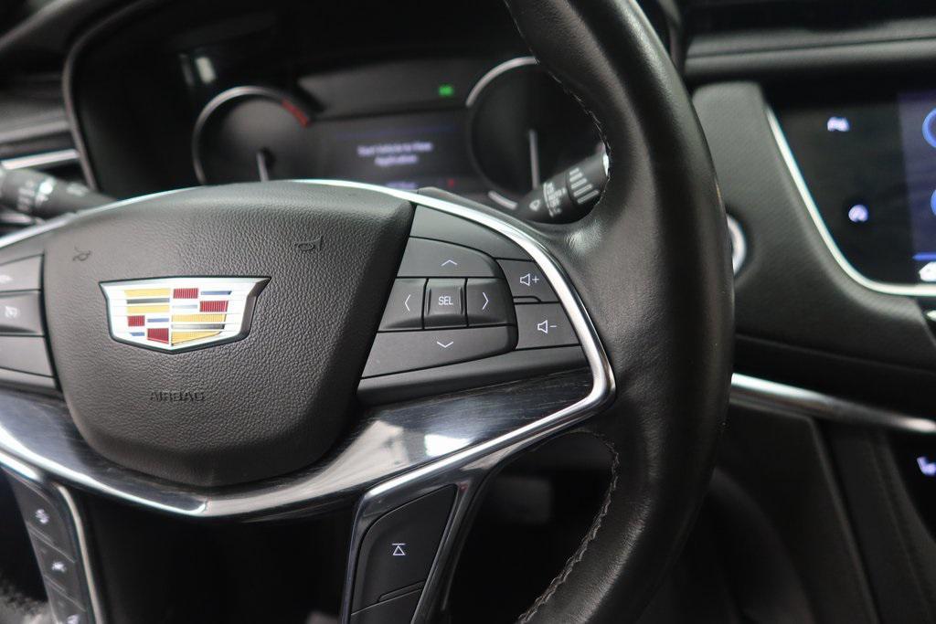 used 2020 Cadillac XT5 car, priced at $25,619