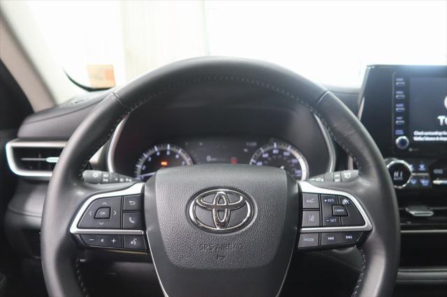 used 2022 Toyota Highlander car, priced at $34,670