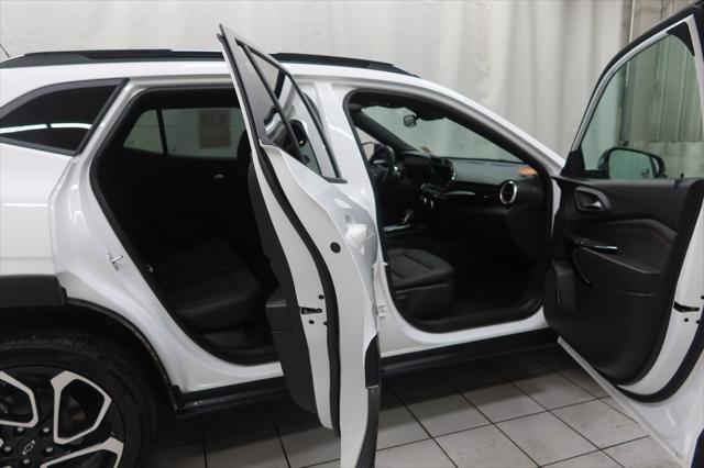 used 2024 Chevrolet Trax car, priced at $22,400