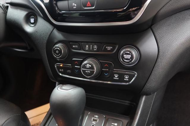 used 2019 Jeep Cherokee car, priced at $17,197