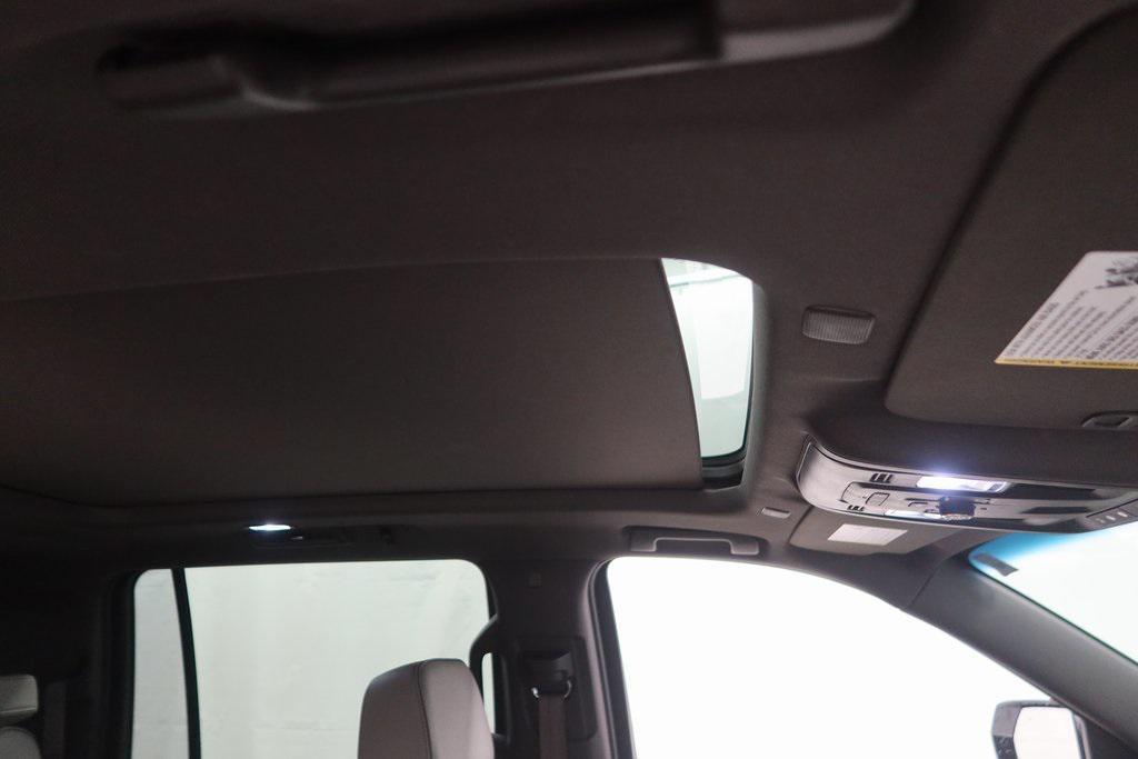 used 2022 GMC Yukon XL car, priced at $44,987