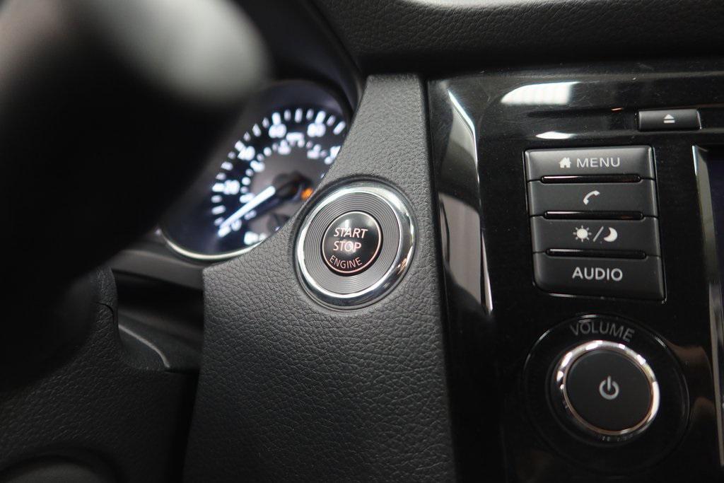 used 2019 Nissan Rogue car, priced at $19,220