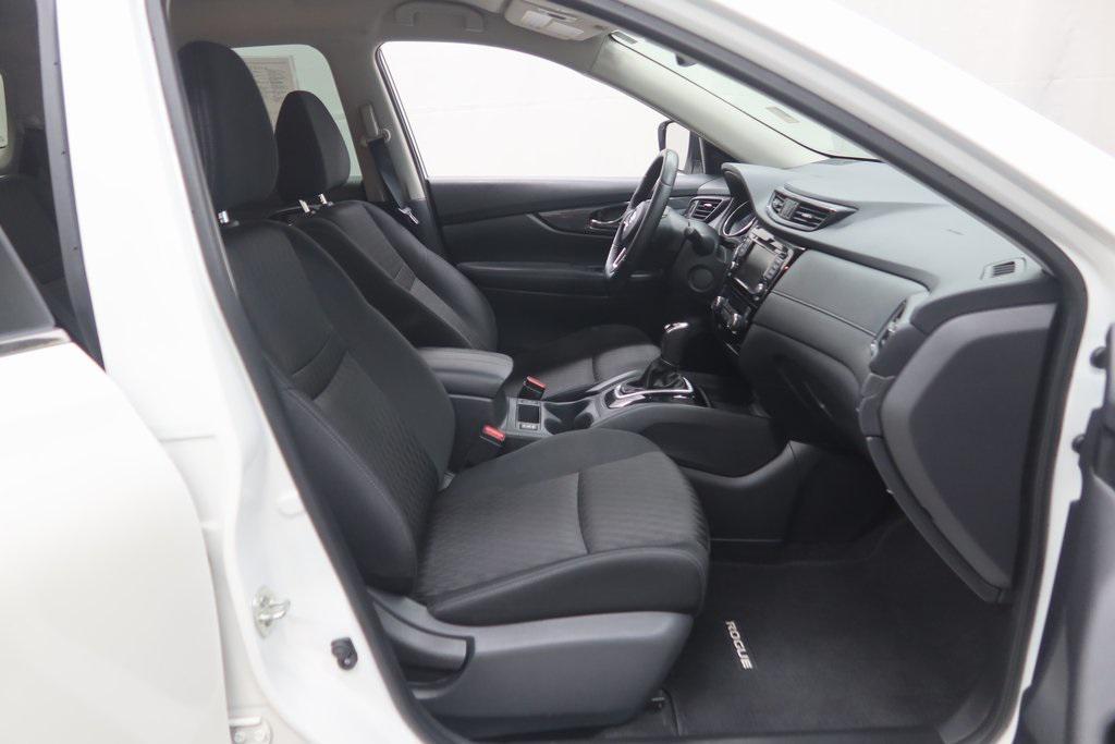 used 2019 Nissan Rogue car, priced at $19,220