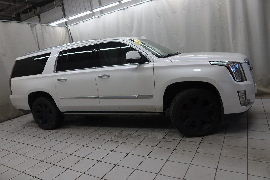 used 2016 Cadillac Escalade ESV car, priced at $20,895