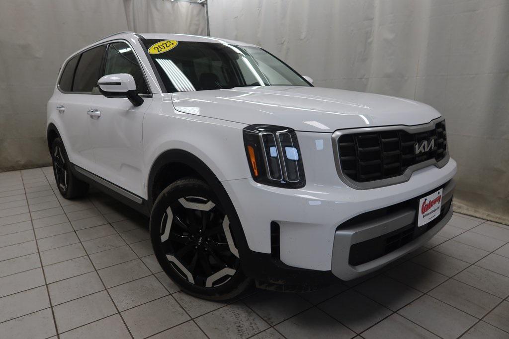 used 2023 Kia Telluride car, priced at $32,610