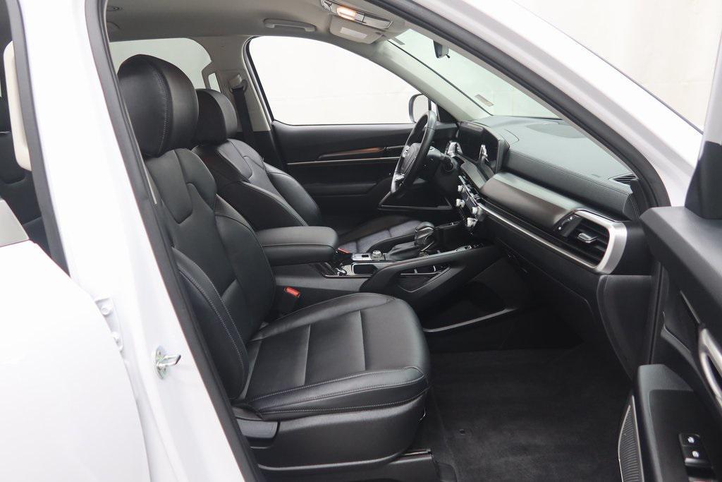 used 2023 Kia Telluride car, priced at $32,610