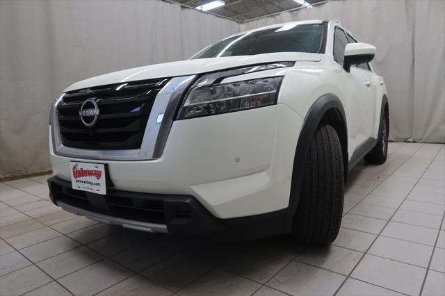 used 2024 Nissan Pathfinder car, priced at $35,304