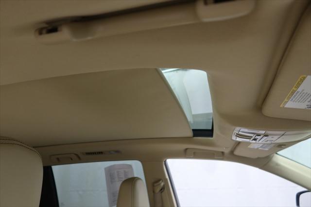 used 2018 Toyota Highlander car, priced at $29,928