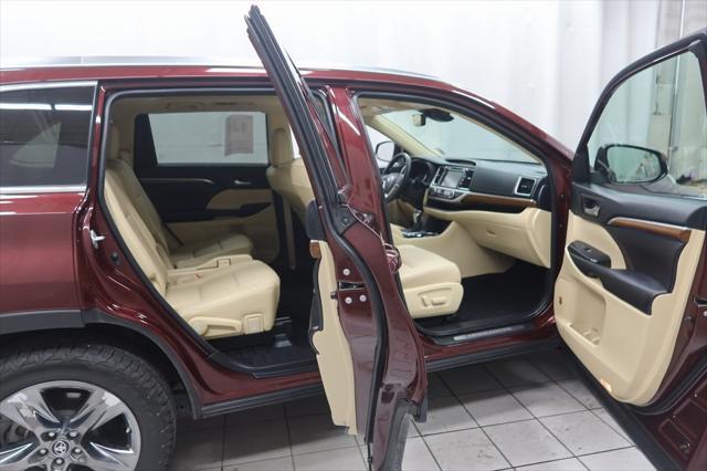 used 2018 Toyota Highlander car, priced at $29,928