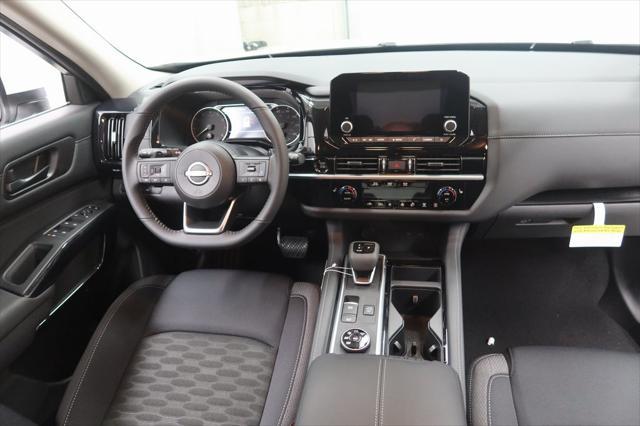 new 2025 Nissan Pathfinder car, priced at $45,230