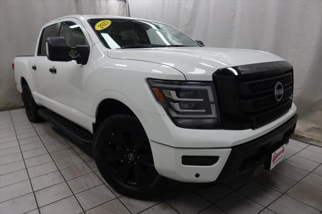 used 2023 Nissan Titan car, priced at $40,342