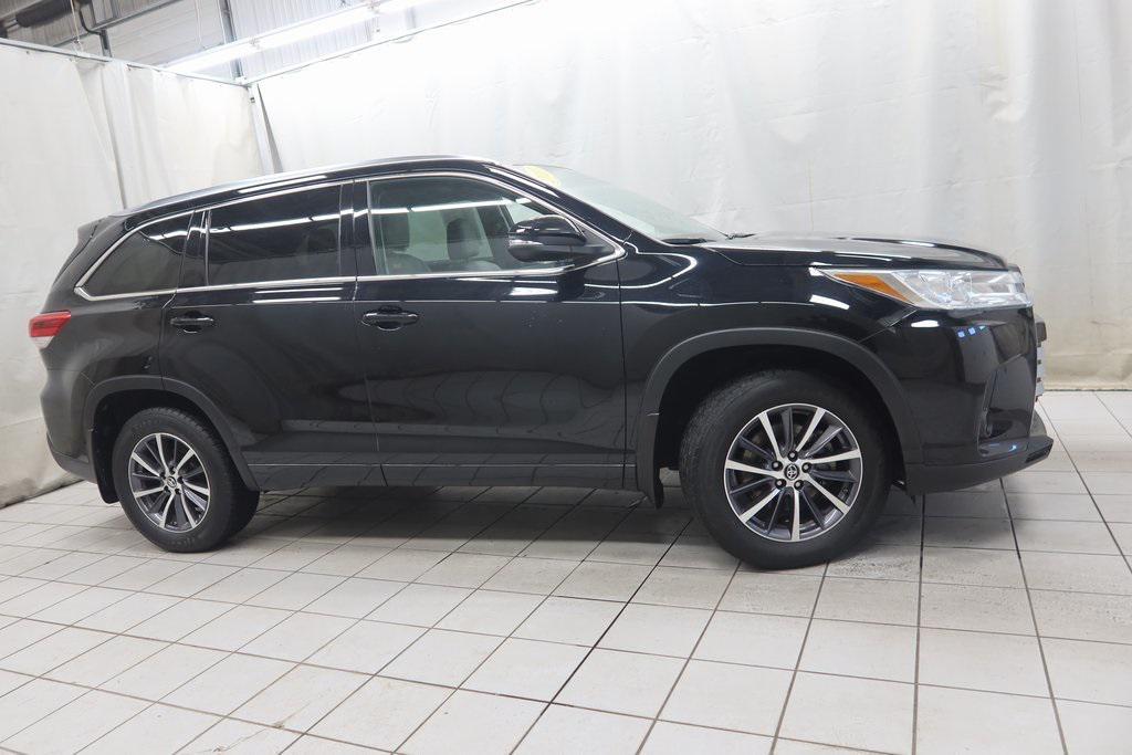 used 2017 Toyota Highlander car, priced at $24,500