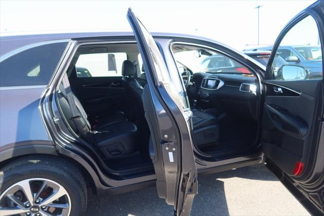 used 2019 Kia Sorento car, priced at $16,562