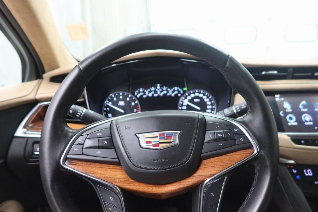 used 2019 Cadillac XT5 car, priced at $26,060