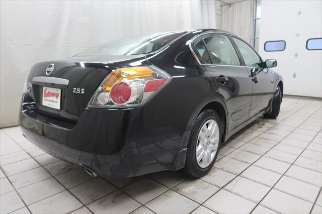 used 2009 Nissan Altima car, priced at $5,607