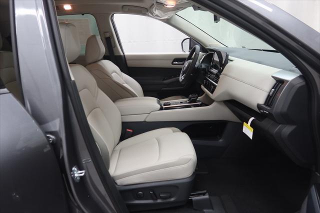 new 2025 Nissan Pathfinder car, priced at $48,470
