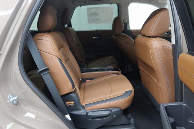 new 2025 Nissan Pathfinder car, priced at $54,205