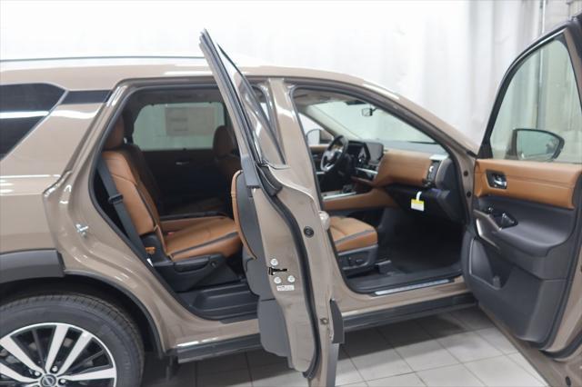 new 2025 Nissan Pathfinder car, priced at $54,205