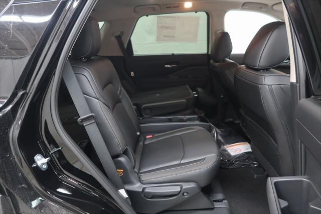 new 2025 Nissan Pathfinder car, priced at $49,725