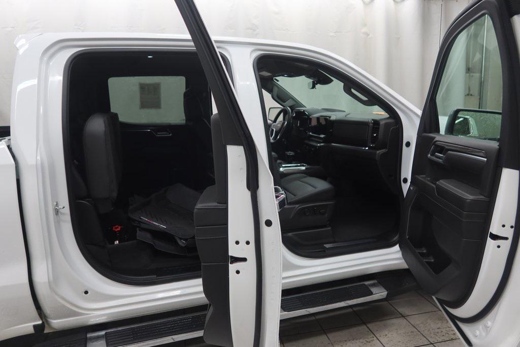 used 2025 Chevrolet Silverado 1500 car, priced at $50,271