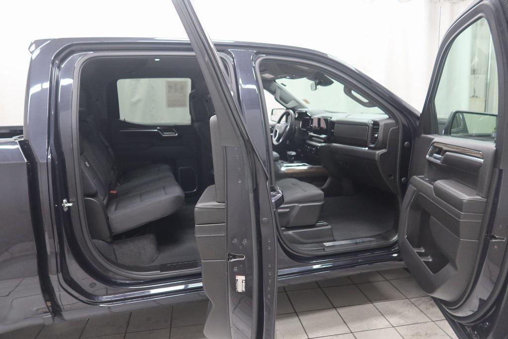 used 2022 Chevrolet Silverado 1500 car, priced at $45,545