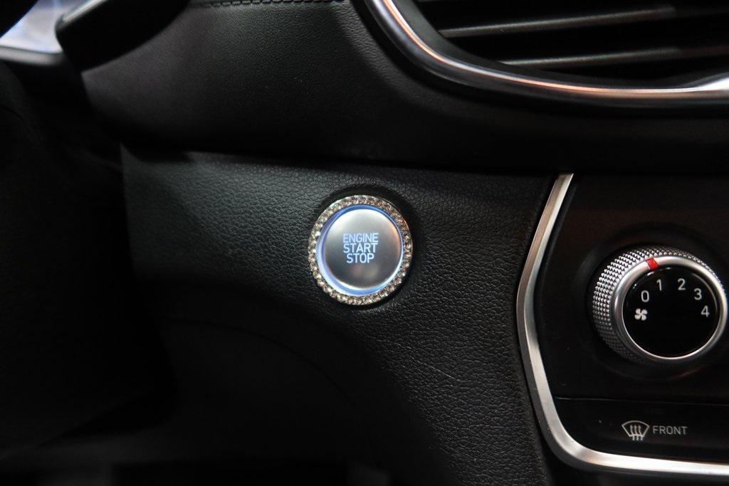 used 2020 Hyundai Santa Fe car, priced at $18,306