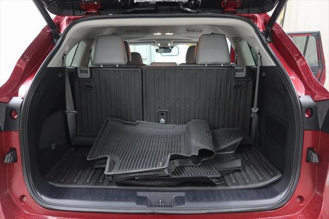 used 2021 Toyota Highlander Hybrid car, priced at $35,228