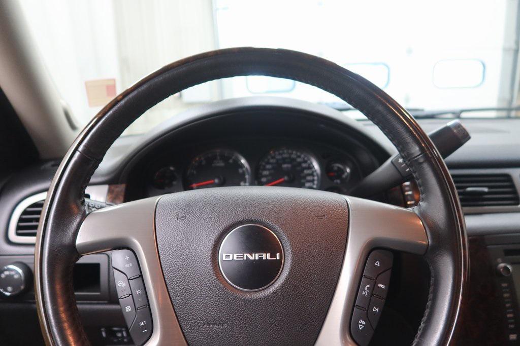 used 2012 GMC Yukon car, priced at $11,200