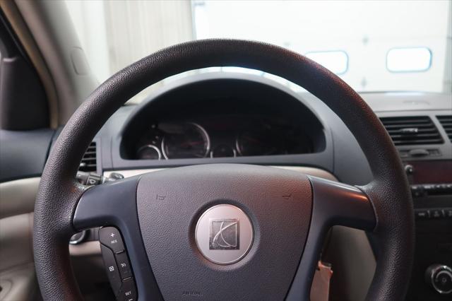 used 2007 Saturn Outlook car, priced at $3,998