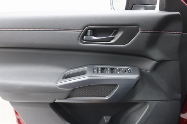new 2025 Nissan Pathfinder car, priced at $47,045