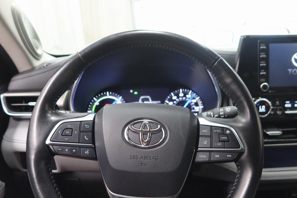 used 2021 Toyota Highlander Hybrid car, priced at $33,819