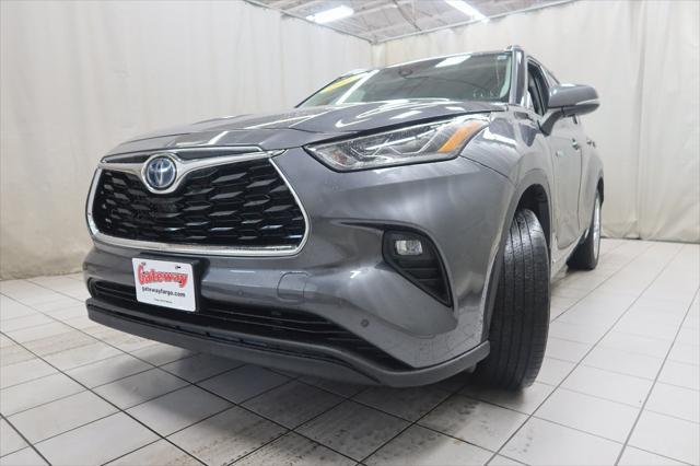 used 2021 Toyota Highlander Hybrid car, priced at $34,960