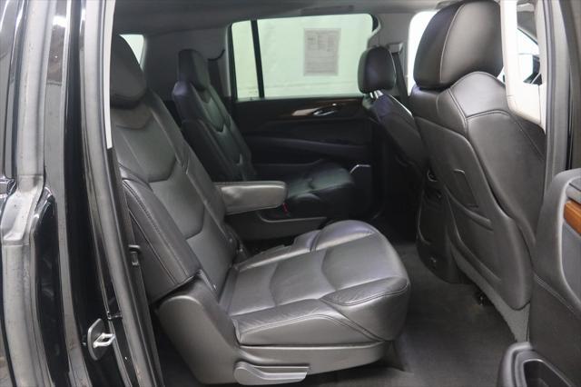 used 2020 Cadillac Escalade ESV car, priced at $38,988