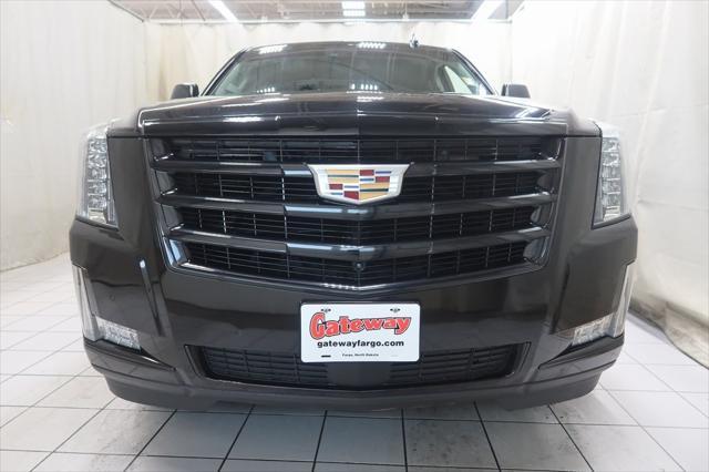 used 2020 Cadillac Escalade ESV car, priced at $38,988