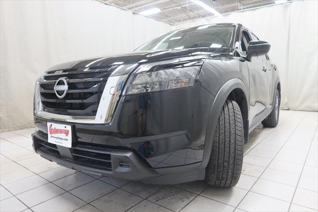new 2025 Nissan Pathfinder car, priced at $40,510