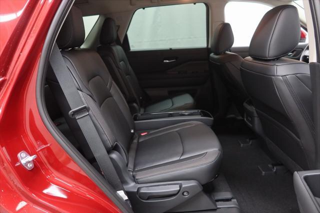 new 2025 Nissan Pathfinder car, priced at $48,920