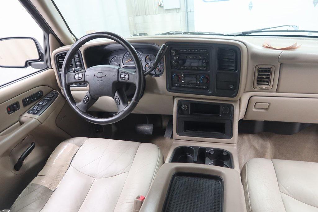 used 2006 Chevrolet Suburban car, priced at $5,992