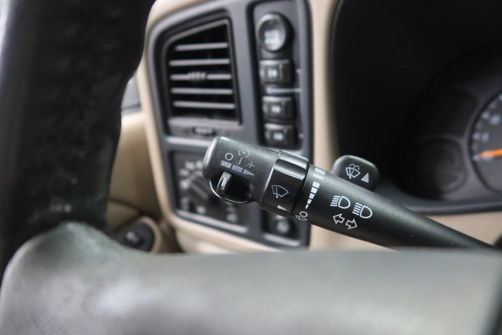 used 2006 Chevrolet Suburban car, priced at $5,992