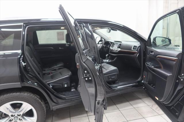 used 2016 Toyota Highlander car, priced at $20,500