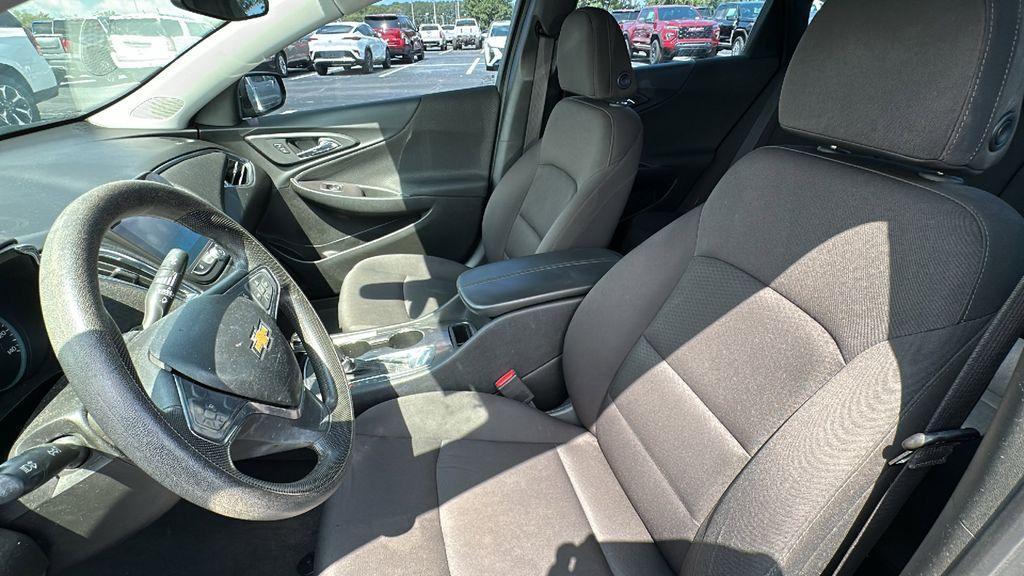 used 2019 Chevrolet Malibu car, priced at $10,998