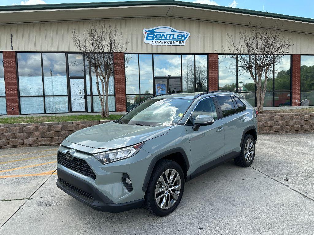 used 2020 Toyota RAV4 car, priced at $24,442