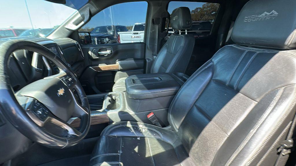 used 2021 Chevrolet Silverado 1500 car, priced at $33,588