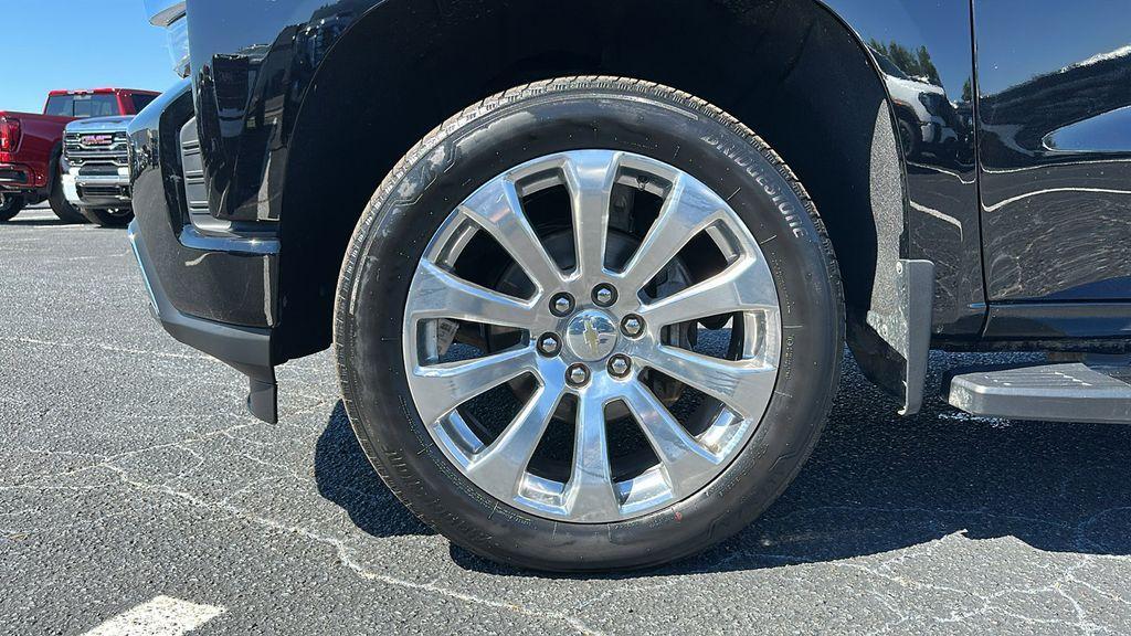 used 2021 Chevrolet Silverado 1500 car, priced at $33,588