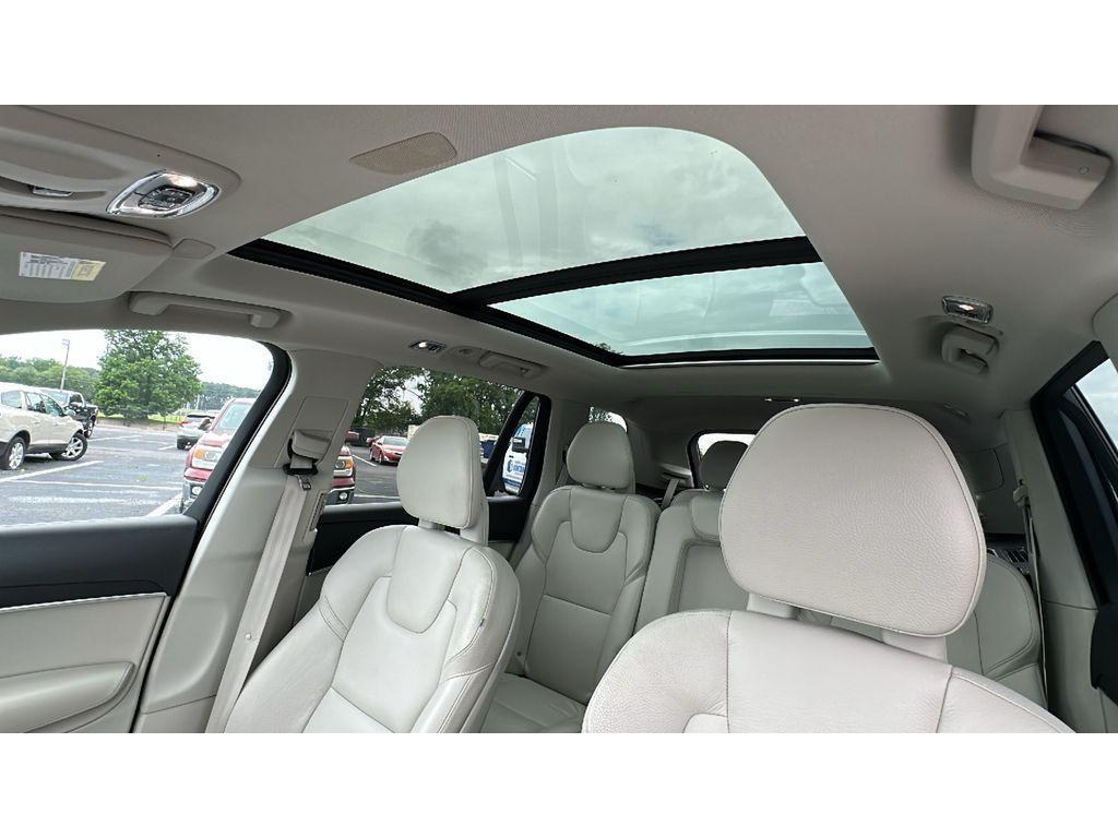 used 2020 Volvo XC90 car, priced at $26,239