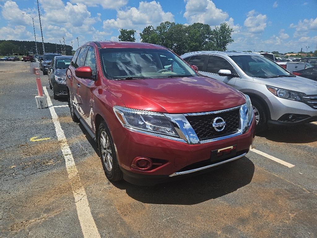 used 2015 Nissan Pathfinder car, priced at $9,898