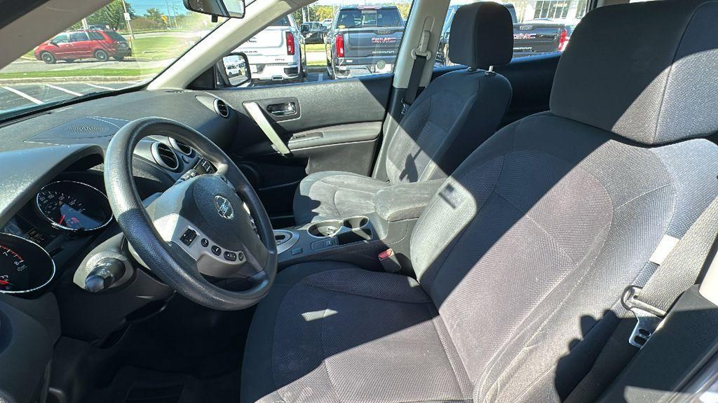 used 2014 Nissan Rogue Select car, priced at $5,260