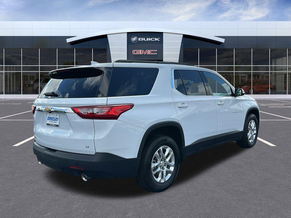 used 2021 Chevrolet Traverse car, priced at $28,281