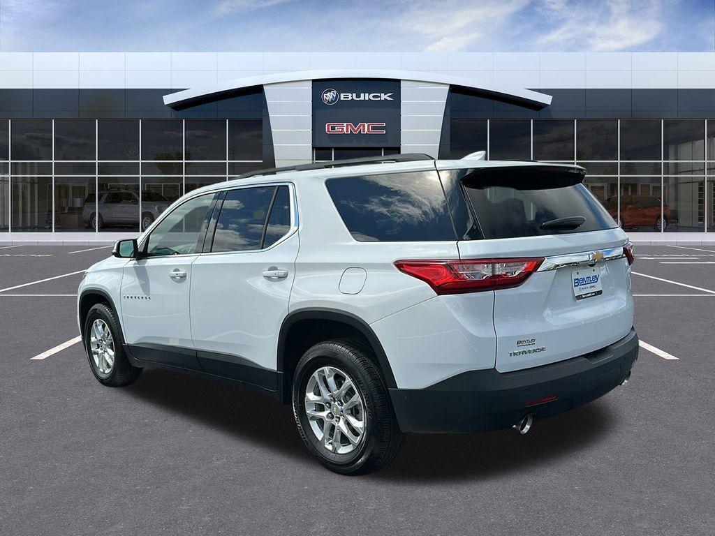 used 2021 Chevrolet Traverse car, priced at $28,281