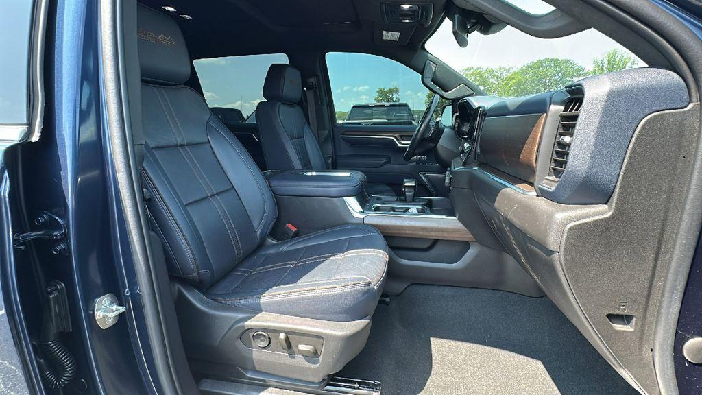 used 2022 Chevrolet Silverado 1500 car, priced at $47,700